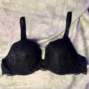 NWT Savage Fenty Black Lace Bra